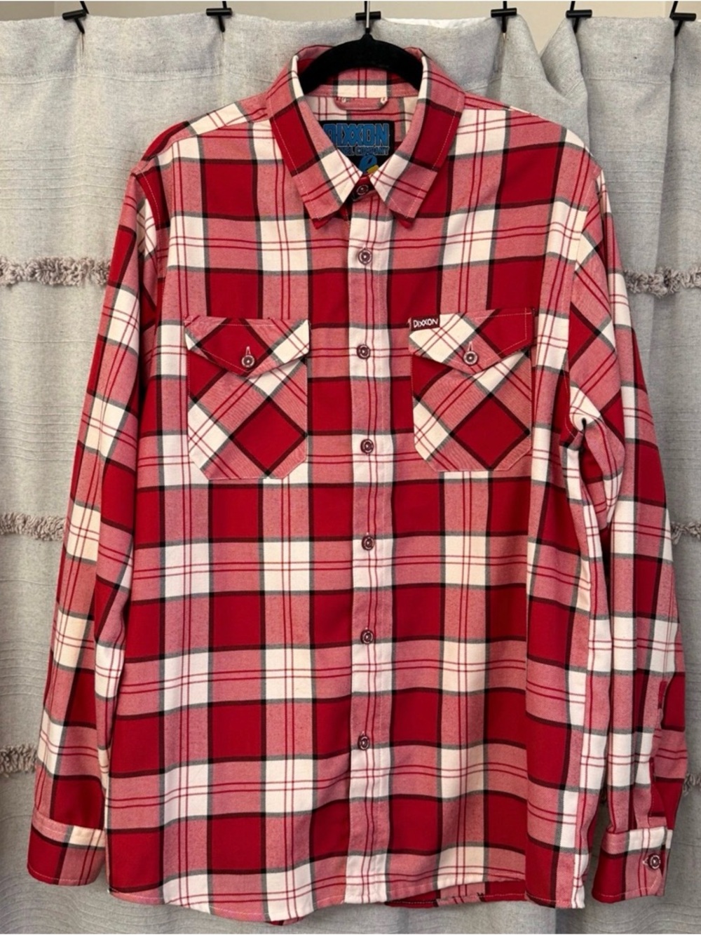 Dixxon MADISON Red Plaid Long Sleeve Button Down Men’s Shirt-SIZE L (NWOT)